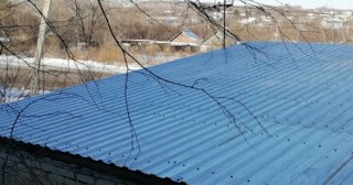 Демонтаж поликарбоната с крыши в Лесосибирске - услуги по доступной цене от 624 рублей