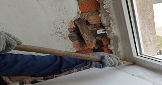 Демонтаж оконных откосов по выгодной цене от 520 руб. в Лесосибирске - Сварной-Лсс